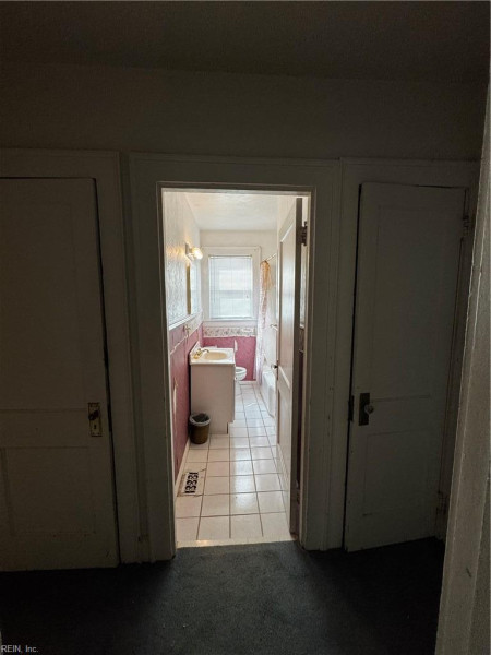 Photo 7 of 18 residential for sale in Portsmouth virginia