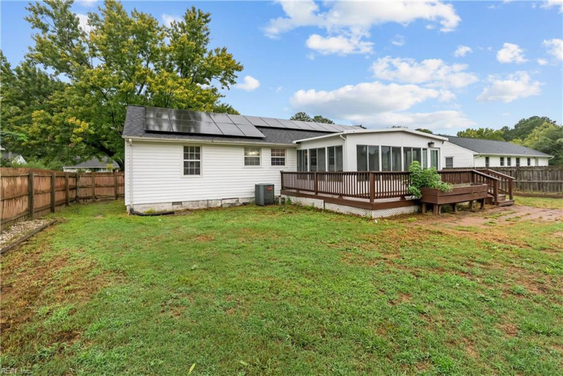 Photo 34 of 36 residential for sale in James City County virginia