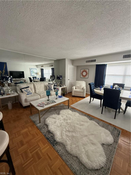 Photo 16 of 19 residential for sale in Portsmouth virginia