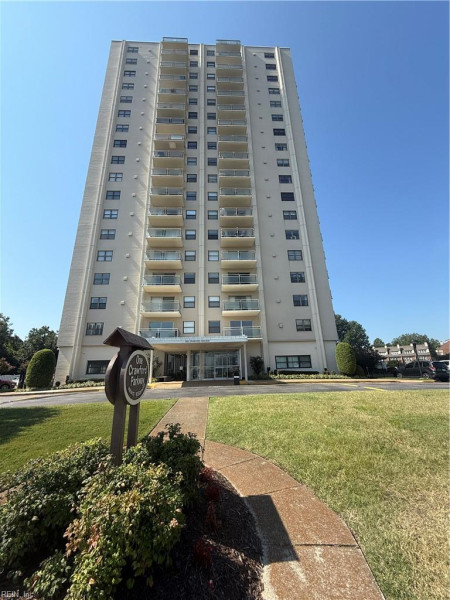 Photo 3 of 19 residential for sale in Portsmouth virginia