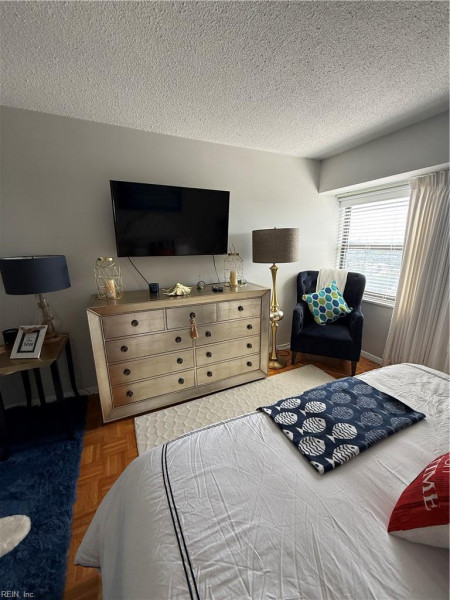 Photo 7 of 19 residential for sale in Portsmouth virginia