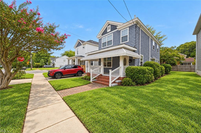 Photo 1 of 28 residential for sale in Norfolk virginia