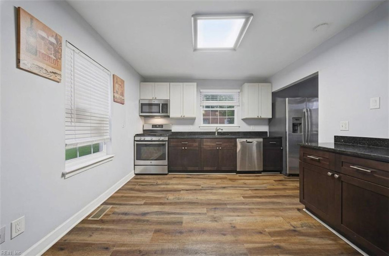 Photo 12 of 28 residential for sale in Norfolk virginia