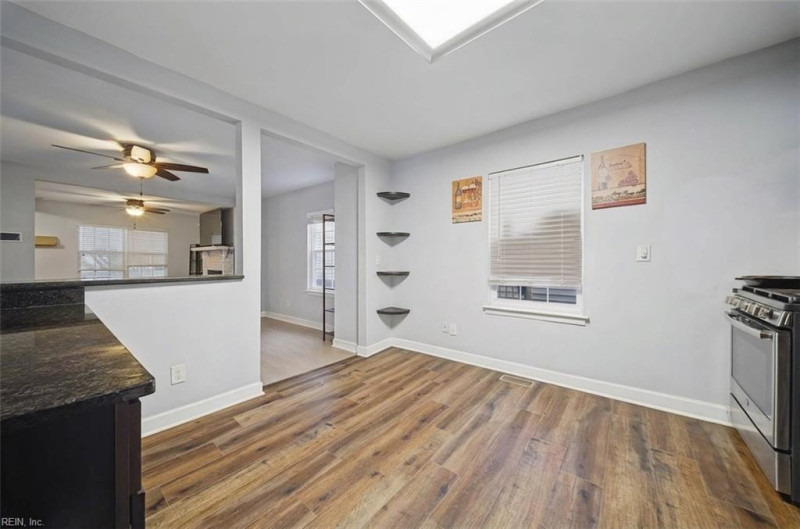 Photo 14 of 28 residential for sale in Norfolk virginia
