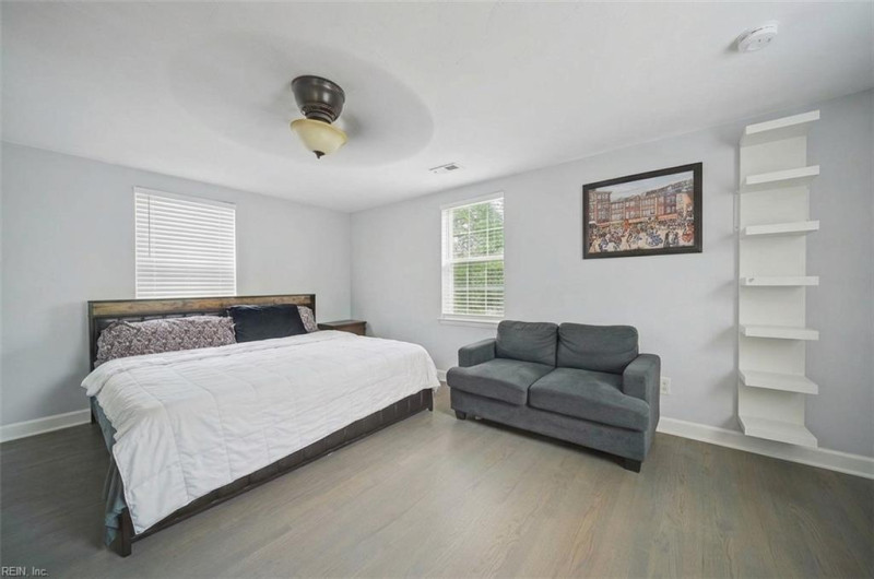 Photo 18 of 28 residential for sale in Norfolk virginia