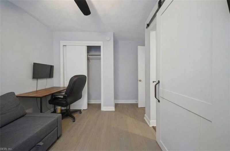 Photo 21 of 28 residential for sale in Norfolk virginia