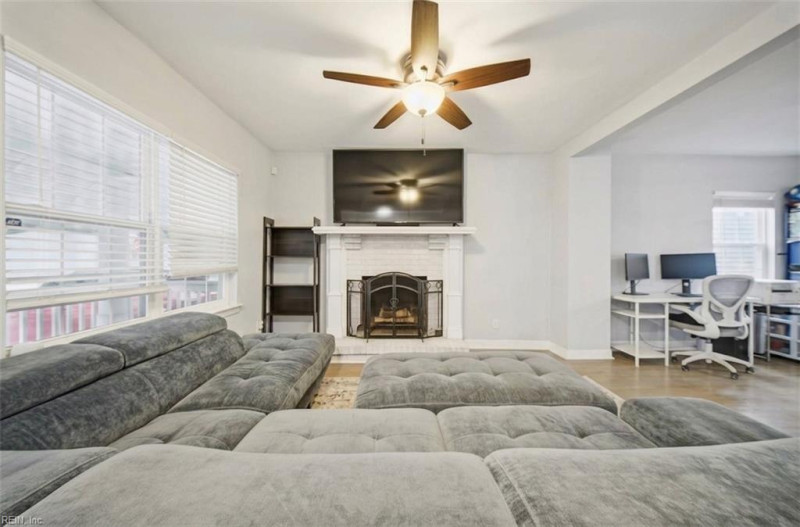 Photo 7 of 28 residential for sale in Norfolk virginia