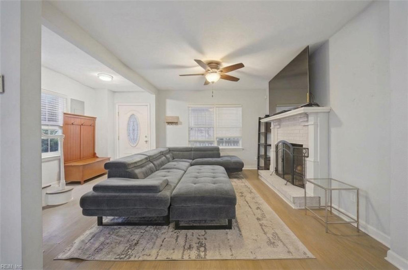 Photo 9 of 28 residential for sale in Norfolk virginia