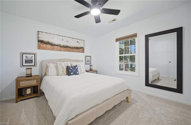 Photo 16 of 39 residential for sale in Gloucester County virginia