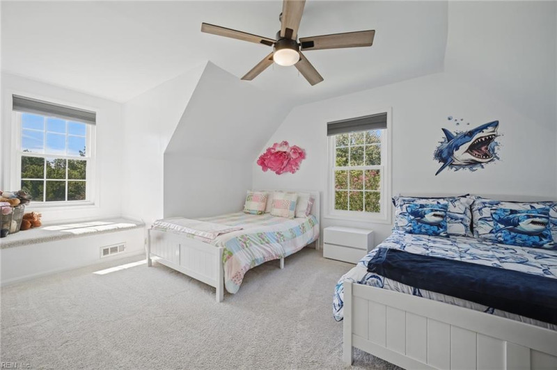 Photo 19 of 39 residential for sale in Gloucester County virginia
