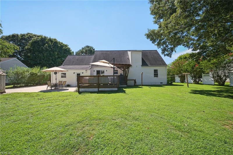 Photo 33 of 39 residential for sale in Gloucester County virginia