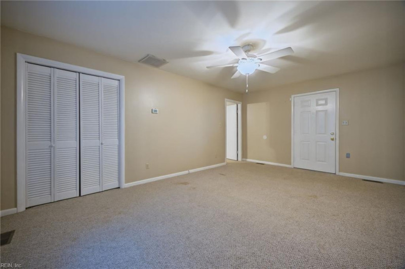 Photo 19 of 37 residential for sale in Chesapeake virginia Photo 19 of 37 residential for sale in Chesapeake virginia