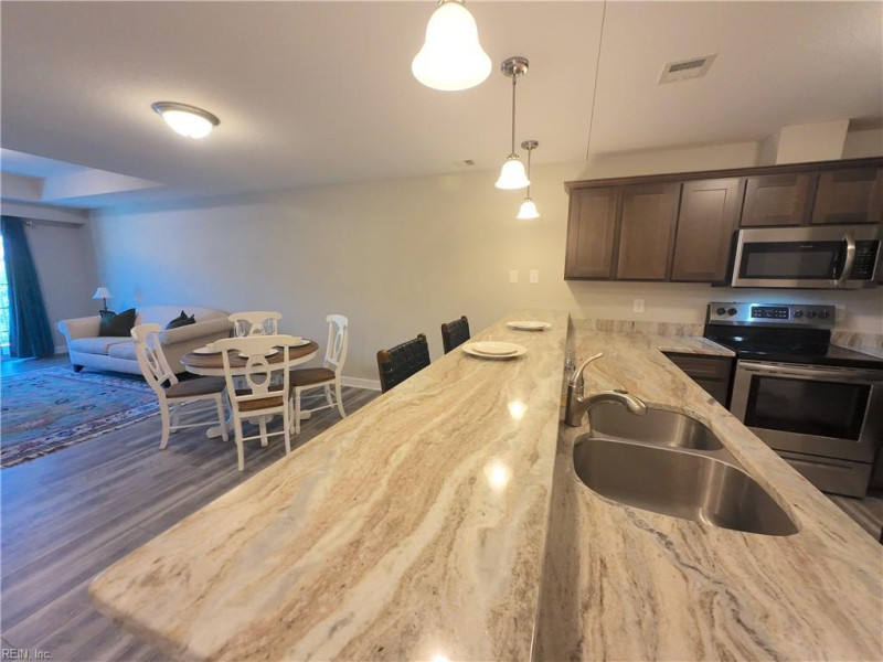 Photo 13 of 50 residential for sale in Chesapeake virginia