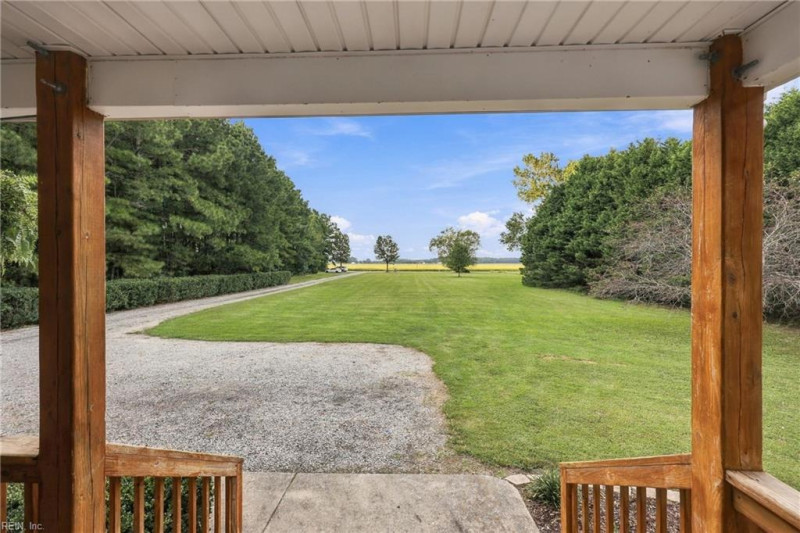 Photo 11 of 50 residential for sale in Currituck County virginia
