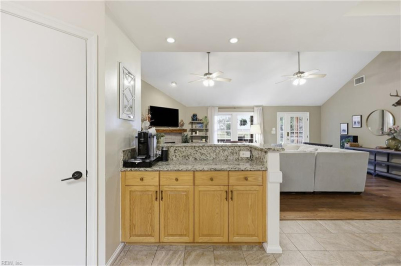 Photo 20 of 50 residential for sale in Currituck County virginia