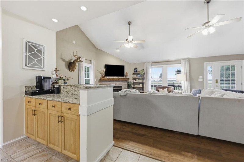 Photo 26 of 50 residential for sale in Currituck County virginia