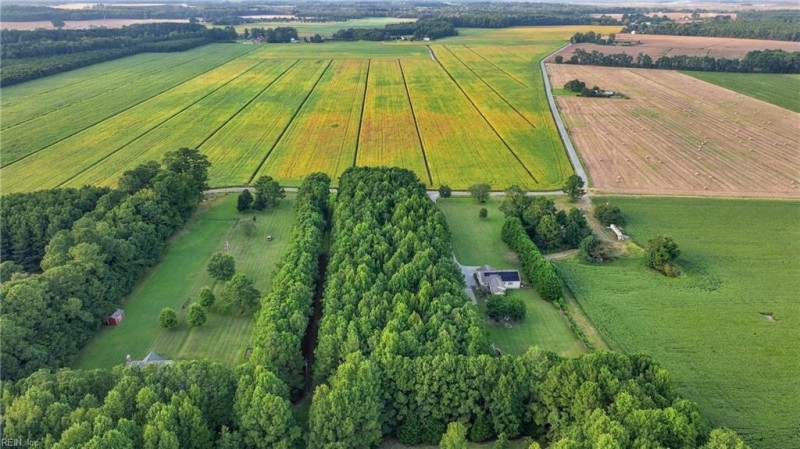 Photo 8 of 50 residential for sale in Currituck County virginia