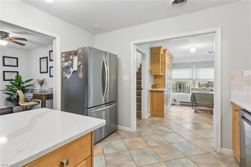 Photo 11 of 36 residential for sale in York County virginia