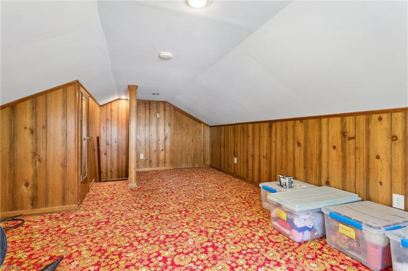 Photo 25 of 36 residential for sale in York County virginia