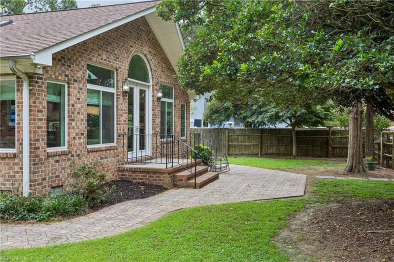 Photo 29 of 36 residential for sale in York County virginia