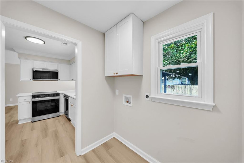 Photo 20 of 48 residential for sale in Chesapeake virginia