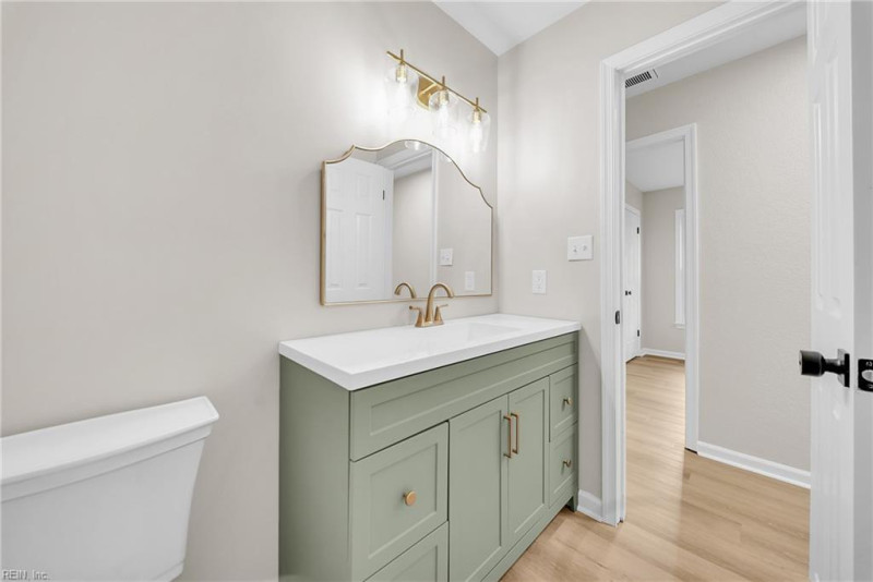 Photo 27 of 48 residential for sale in Chesapeake virginia