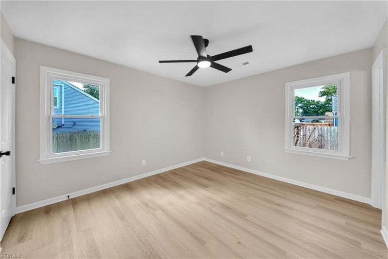 Photo 31 of 48 residential for sale in Chesapeake virginia