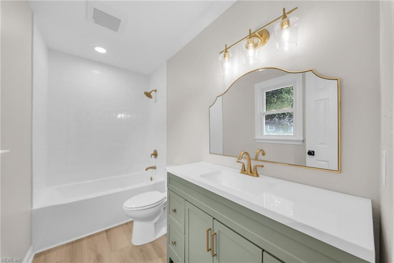 Photo 33 of 48 residential for sale in Chesapeake virginia