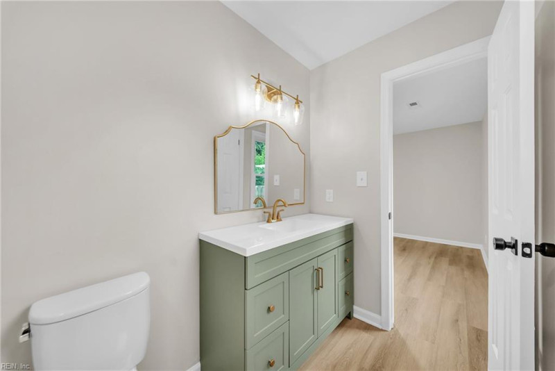 Photo 35 of 48 residential for sale in Chesapeake virginia
