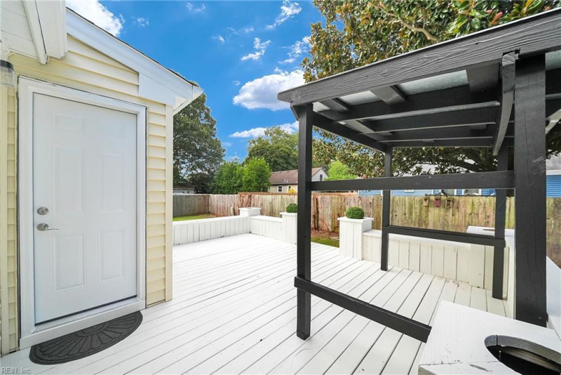 Photo 42 of 48 residential for sale in Chesapeake virginia