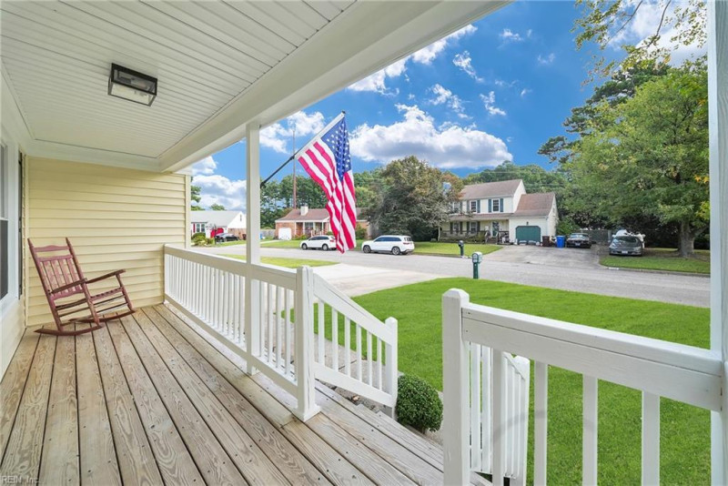 Photo 6 of 48 residential for sale in Chesapeake virginia