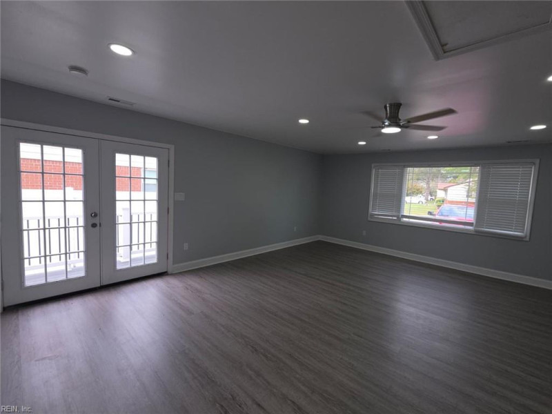 Photo 33 of 41 residential for sale in Virginia Beach virginia