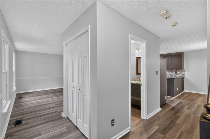 Photo 14 of 44 residential for sale in Newport News virginia