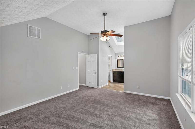 Photo 25 of 44 residential for sale in Newport News virginia