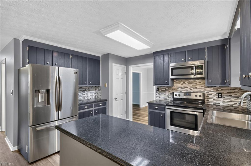 Photo 4 of 44 residential for sale in Newport News virginia