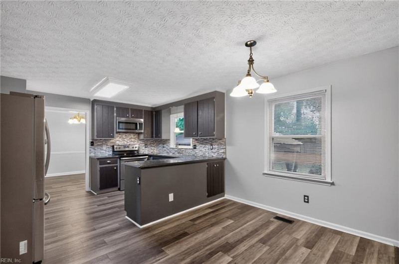 Photo 6 of 44 residential for sale in Newport News virginia