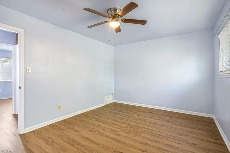 Photo 22 of 33 residential for sale in Virginia Beach virginia
