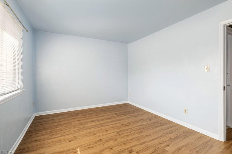 Photo 28 of 33 residential for sale in Virginia Beach virginia