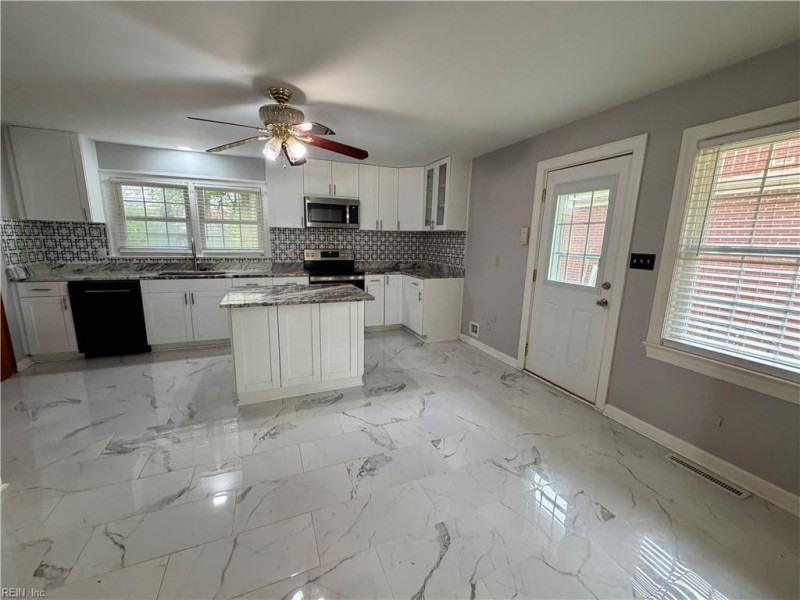 Photo 10 of 36 residential for sale in Hampton virginia Photo 10 of 36 residential for sale in Hampton virginia
