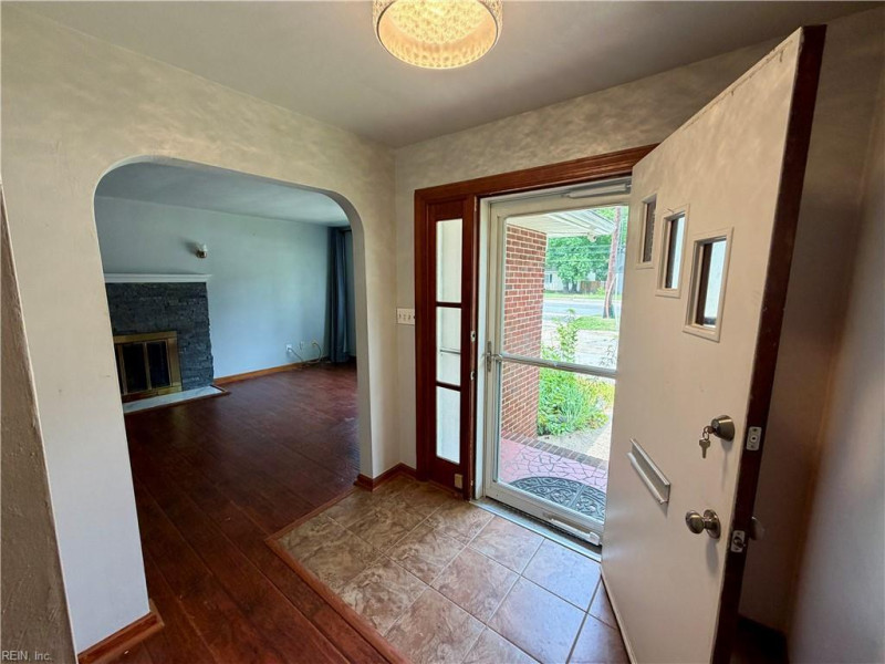 Photo 5 of 36 residential for sale in Hampton virginia Photo 5 of 36 residential for sale in Hampton virginia