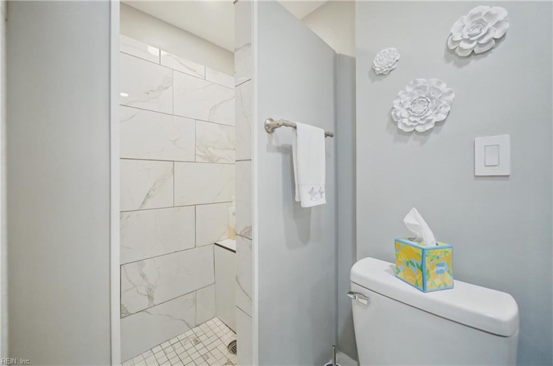Photo 15 of 27 residential for sale in Virginia Beach virginia