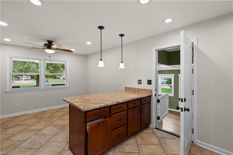 Photo 26 of 50 residential for sale in Chesapeake virginia
