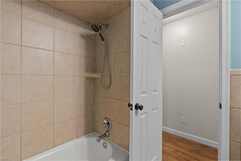 Photo 36 of 50 residential for sale in Chesapeake virginia