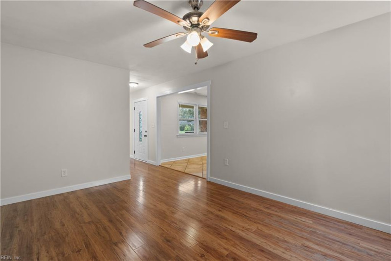 Photo 46 of 50 residential for sale in Chesapeake virginia