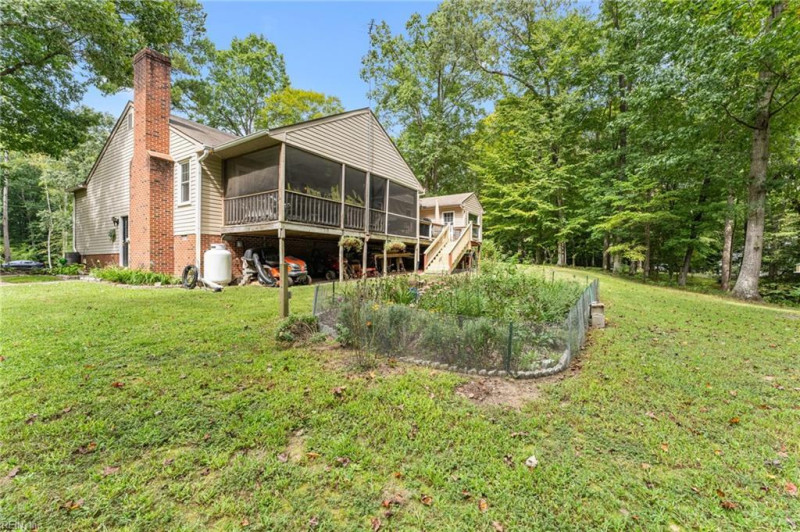 Photo 10 of 49 residential for sale in Gloucester County virginia Photo 10 of 49 residential for sale in Gloucester County virginia