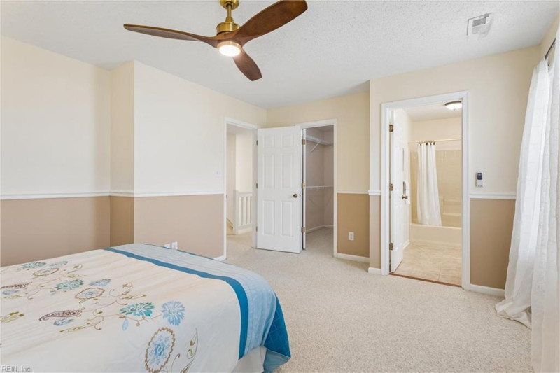Photo 27 of 50 residential for sale in York County virginia