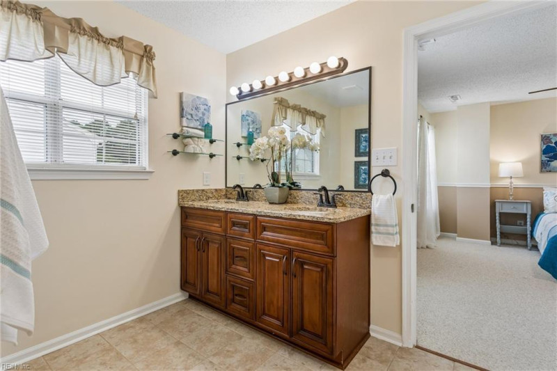 Photo 30 of 50 residential for sale in York County virginia