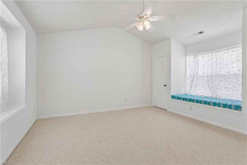 Photo 31 of 50 residential for sale in York County virginia