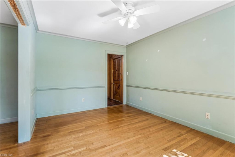 Photo 11 of 45 residential for sale in Newport News virginia