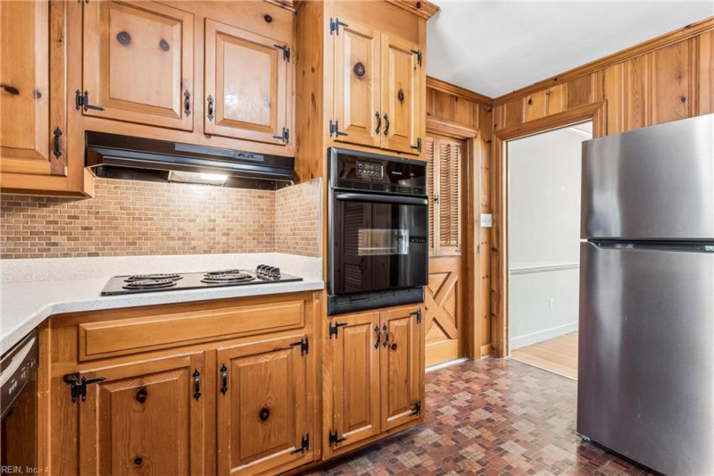 Photo 15 of 45 residential for sale in Newport News virginia